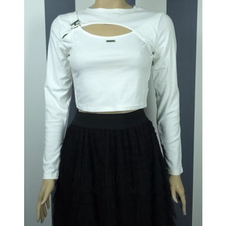 Mellkasán nyitott top