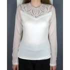 Mellkasán díszített felső (fekete, fehér, piros)