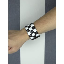 Piramis szegecses karkötő