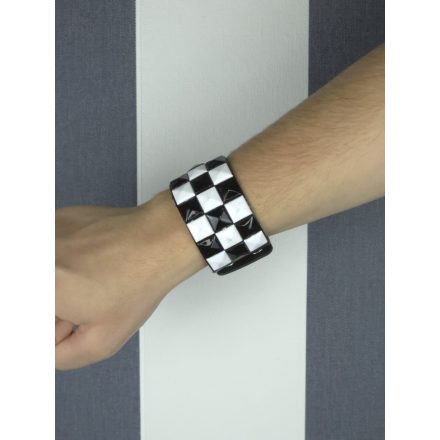 Piramis szegecses karkötő