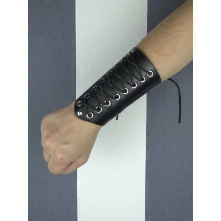 Kis, fűzős karpánt